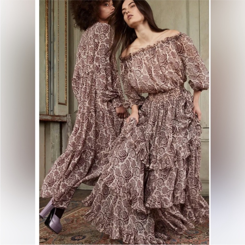 Cinq à Sept Adrianne Off the Shoulder Silk Paisley Tiered Maxi Dress Romantic 12 - Picture 4 of 12